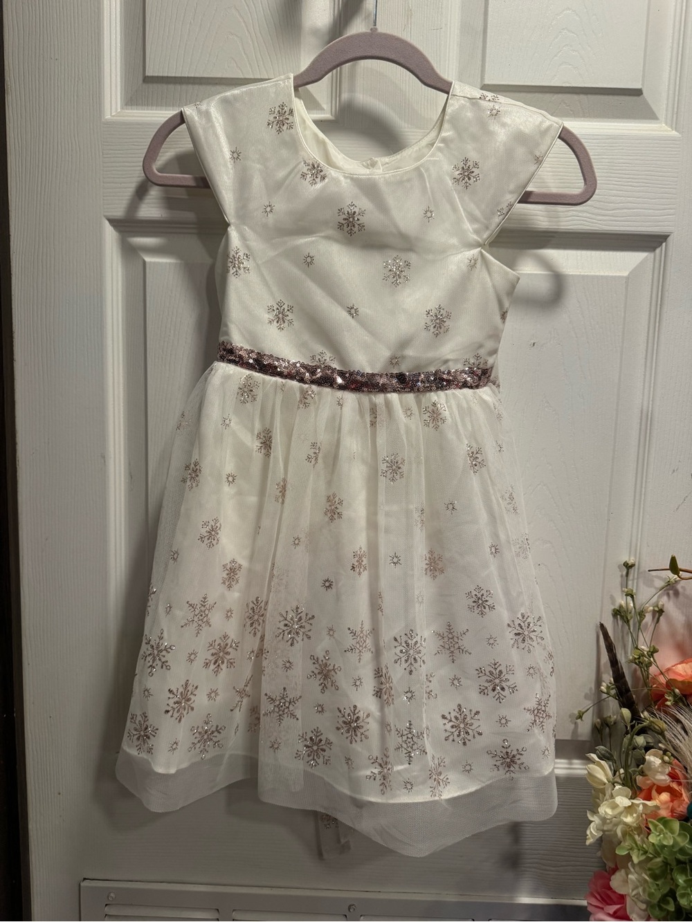 Jona Michelle Festive Dress with Snowflake Design Shimmering Rose Gold Size 7